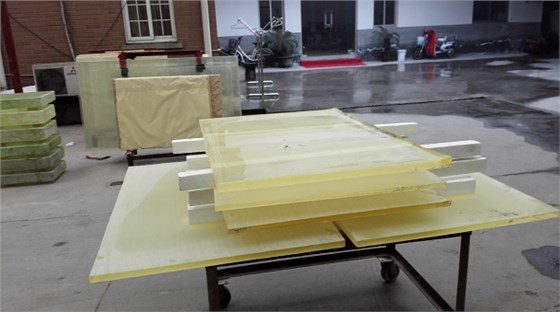 酒泉铅玻璃的常规保养